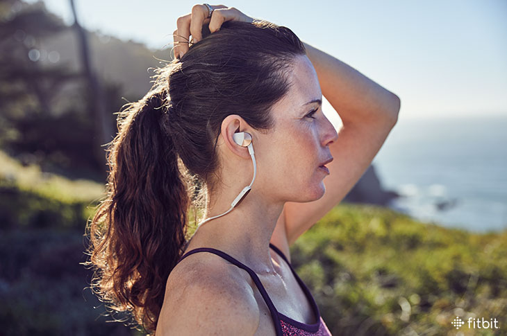 Fitness Headphones That Comfortably Stay Put? Fitbit Flyer Makes it Possible