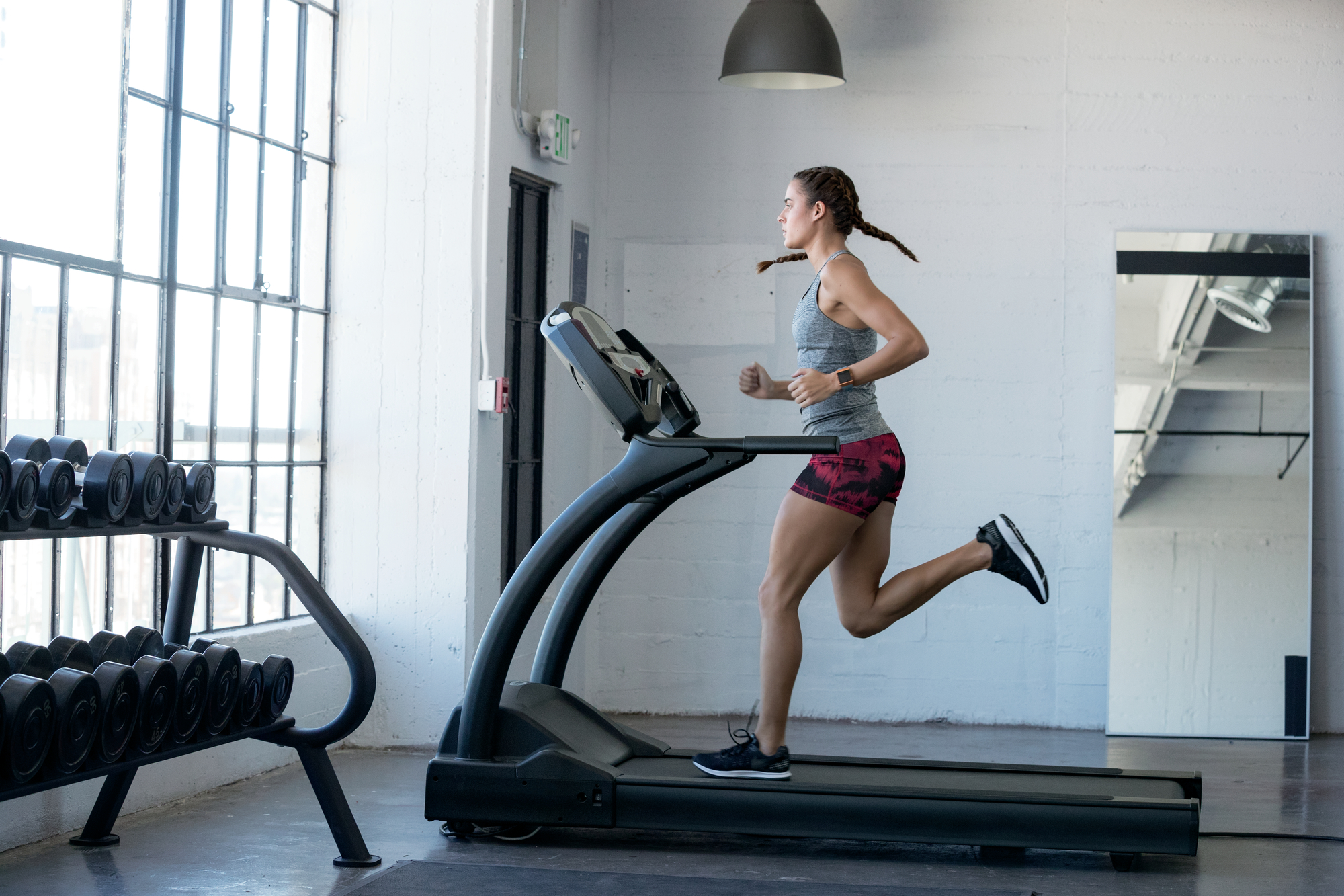 Take Your Warm-Weather Run Indoors with These Pro Tips