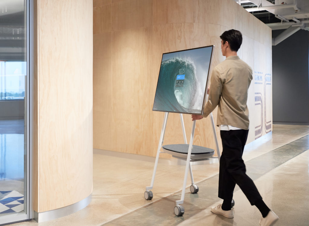 Surface Hub 2S advances Microsoft’s vision to empower teams in today’s modern workplace