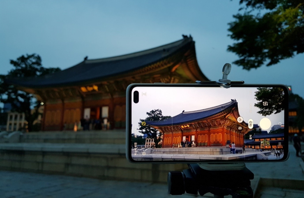 Seoul After Sunset: The Galaxy S10+’s Night Mode, In Pictures