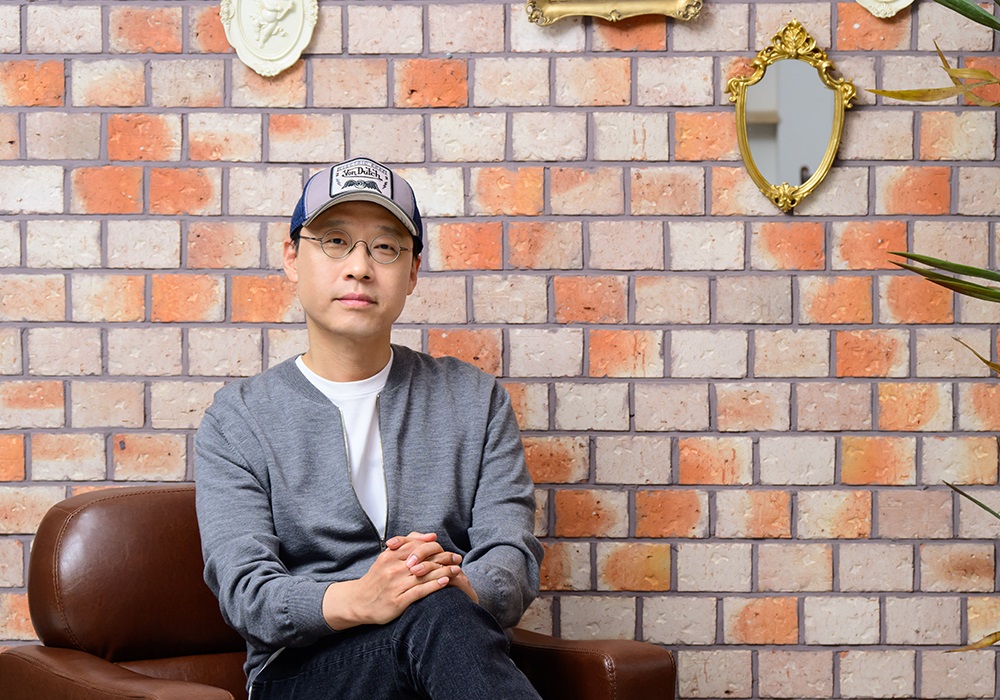 [Interview] How ‘Kingdom’ Director Seong-hun Kim Uses the Samsung Galaxy Book4 for Filmmaking