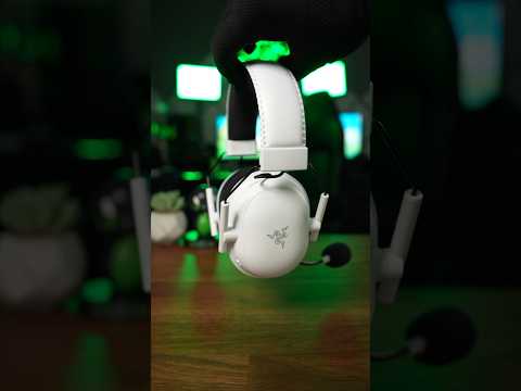 Comments, what's the first thing you're saying over a pro-level microphone on console? #razer #xbox